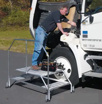 Aluminum Step Stand - Mobile Aluminum Step Stool - FAI